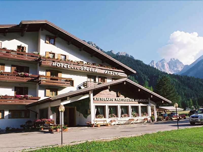 Hotel Stella Alpina Falcade Exterior photo